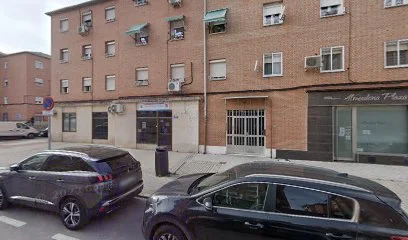 Almudena Plaza Díaz Clínica Dental SLP