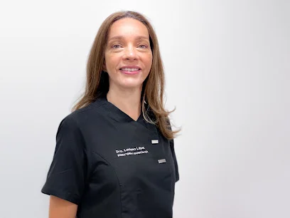 Clínica Dental Luciana López | Dentista en Antequera
