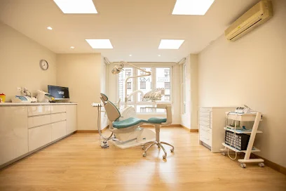 CLINICA DENTAL MARTIN RIVA EN SANTANDER