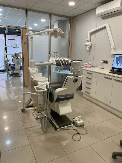 Clínica Dental Mimaden Dra. Roxana Ghiorghiu - Hospitalet