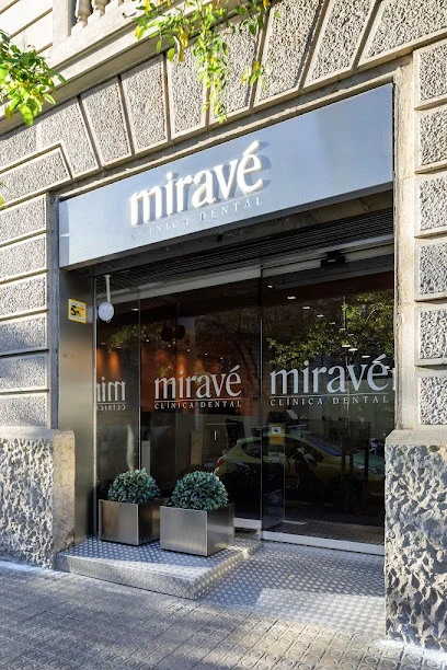 Clínica Dental Miravé - Travessera