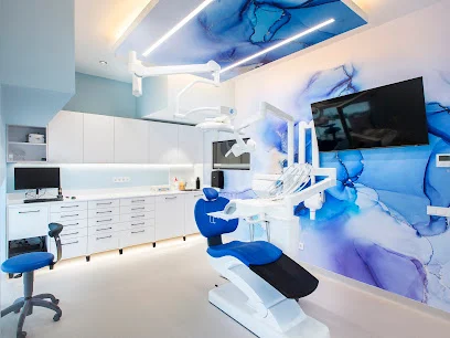 Clínica Dental Reina Victoria 66