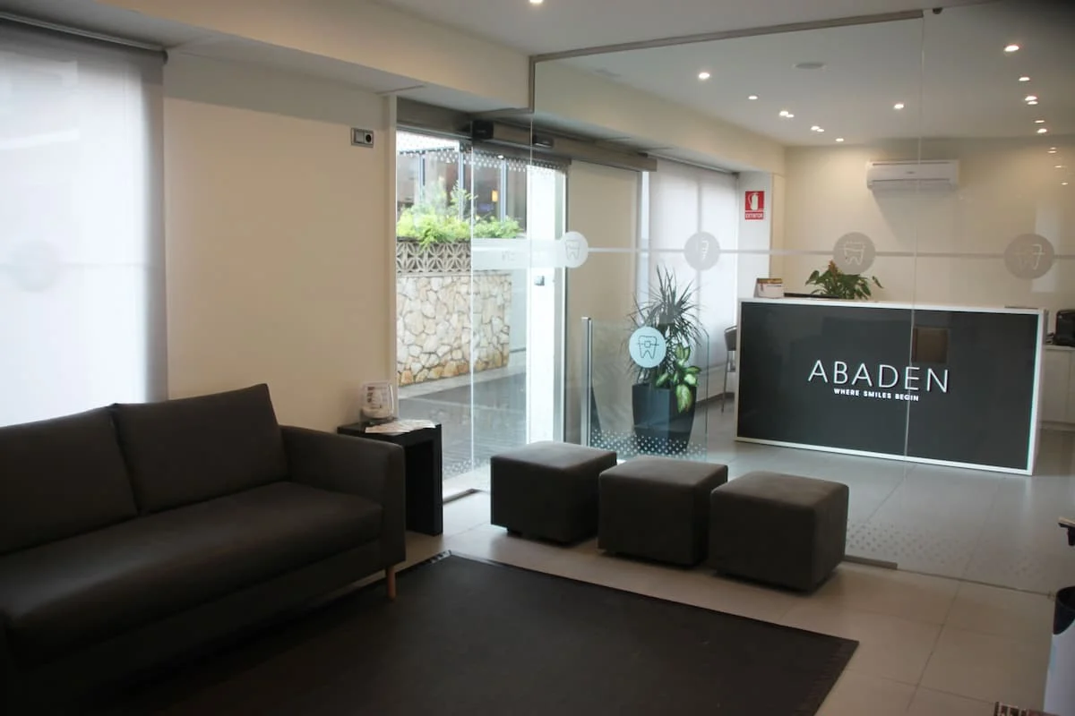 Abaden Dentistas - 2