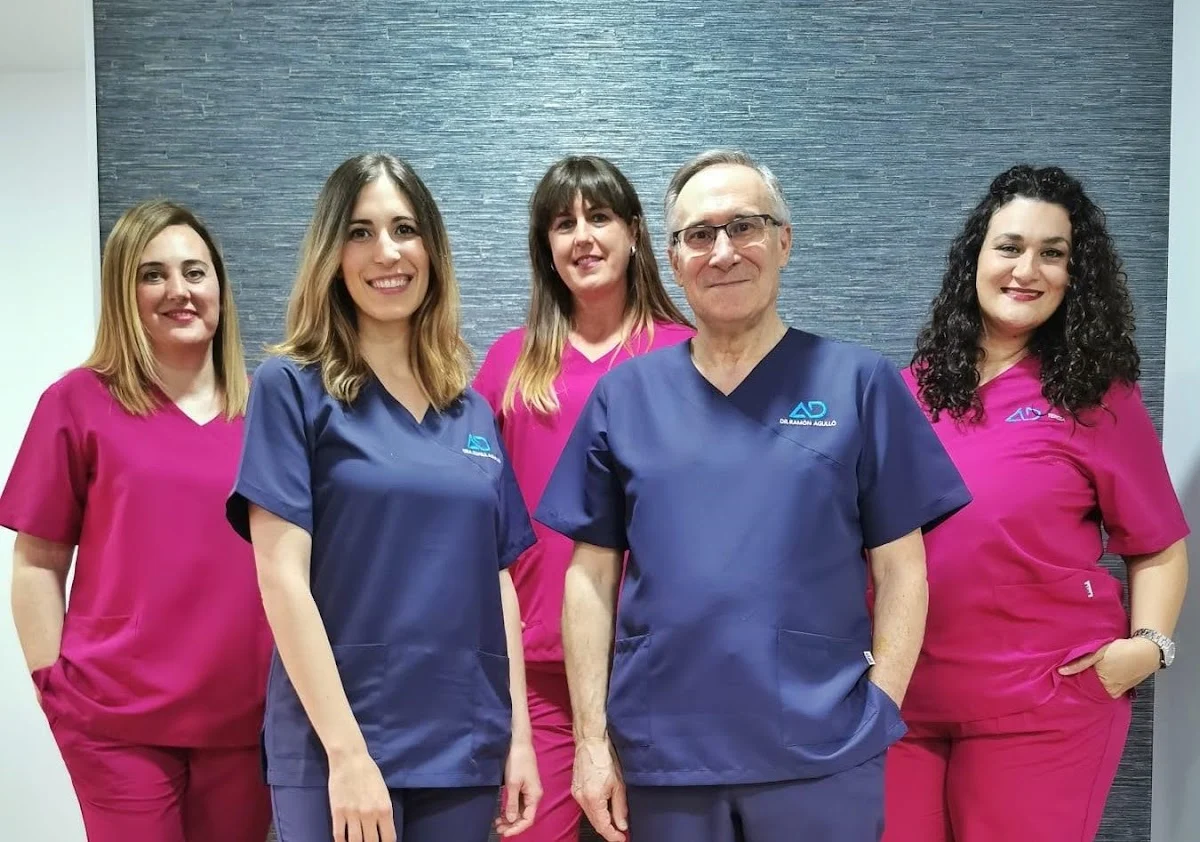 Agulló Dental I Clínica dental Elche I Implantes I Carillas I Invisalign - 2
