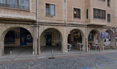 Alfredo Muñoz - Espuelas Clínica Dental