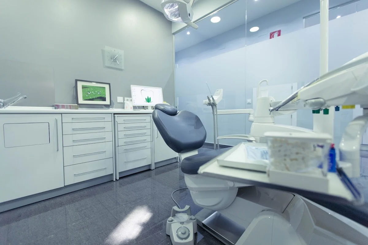 Aloe Dental Clínica El Quiñón - 2