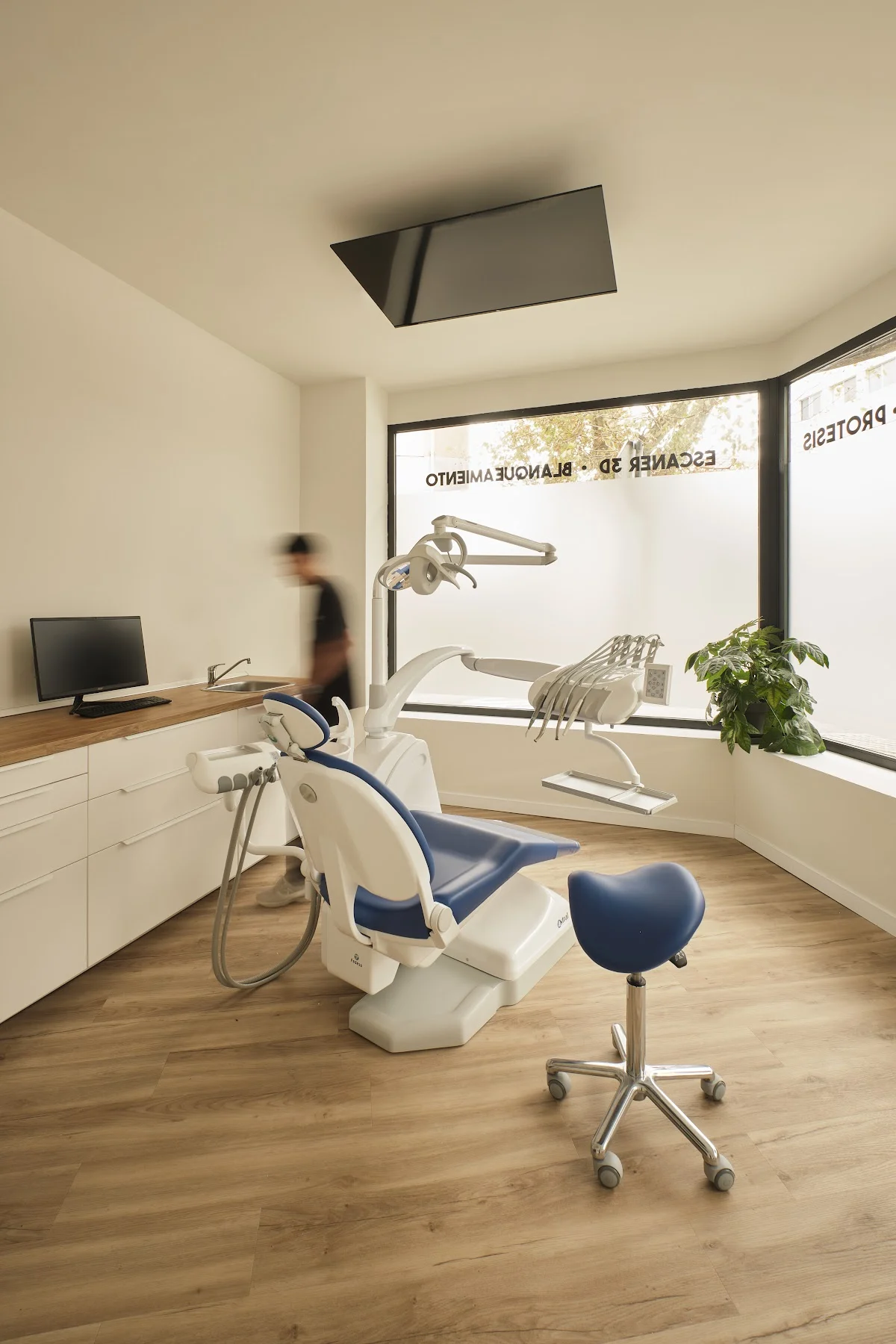 Ápice Dental. Clínica dental Oleiros - 2