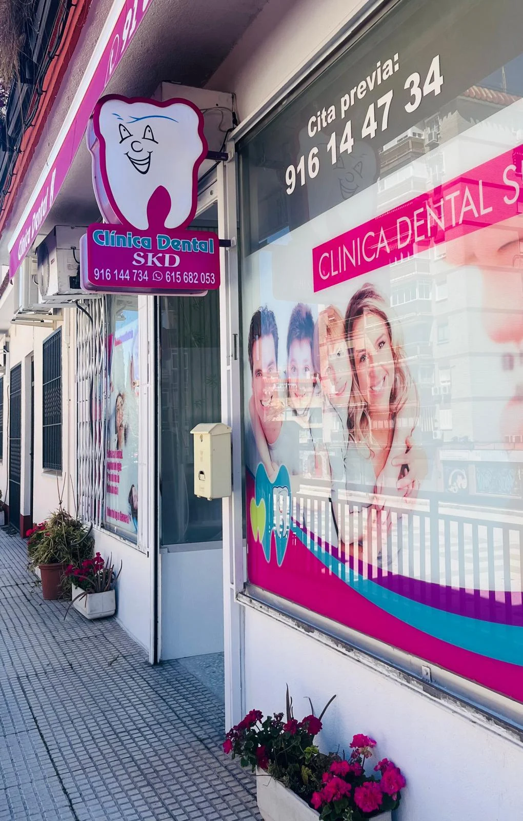 Atención Dentista 24H urgencias SKD Previa cita - 2