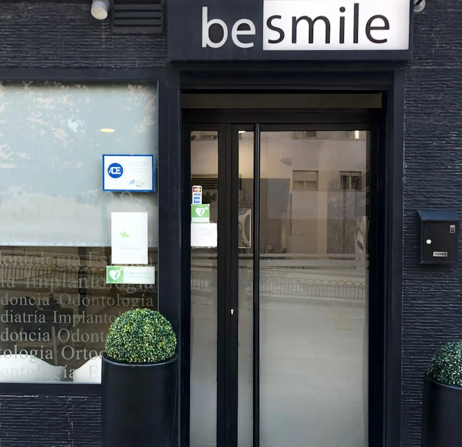 Besmile I 𝐃𝐞𝐧𝐭𝐢𝐬𝐭𝐚𝐬 𝐞𝐧 𝐒𝐚𝐧 𝐒𝐞𝐛𝐚𝐬𝐭𝐢𝐚́𝐧 𝐝𝐞 𝐥𝐨𝐬 𝐑𝐞𝐲𝐞𝐬