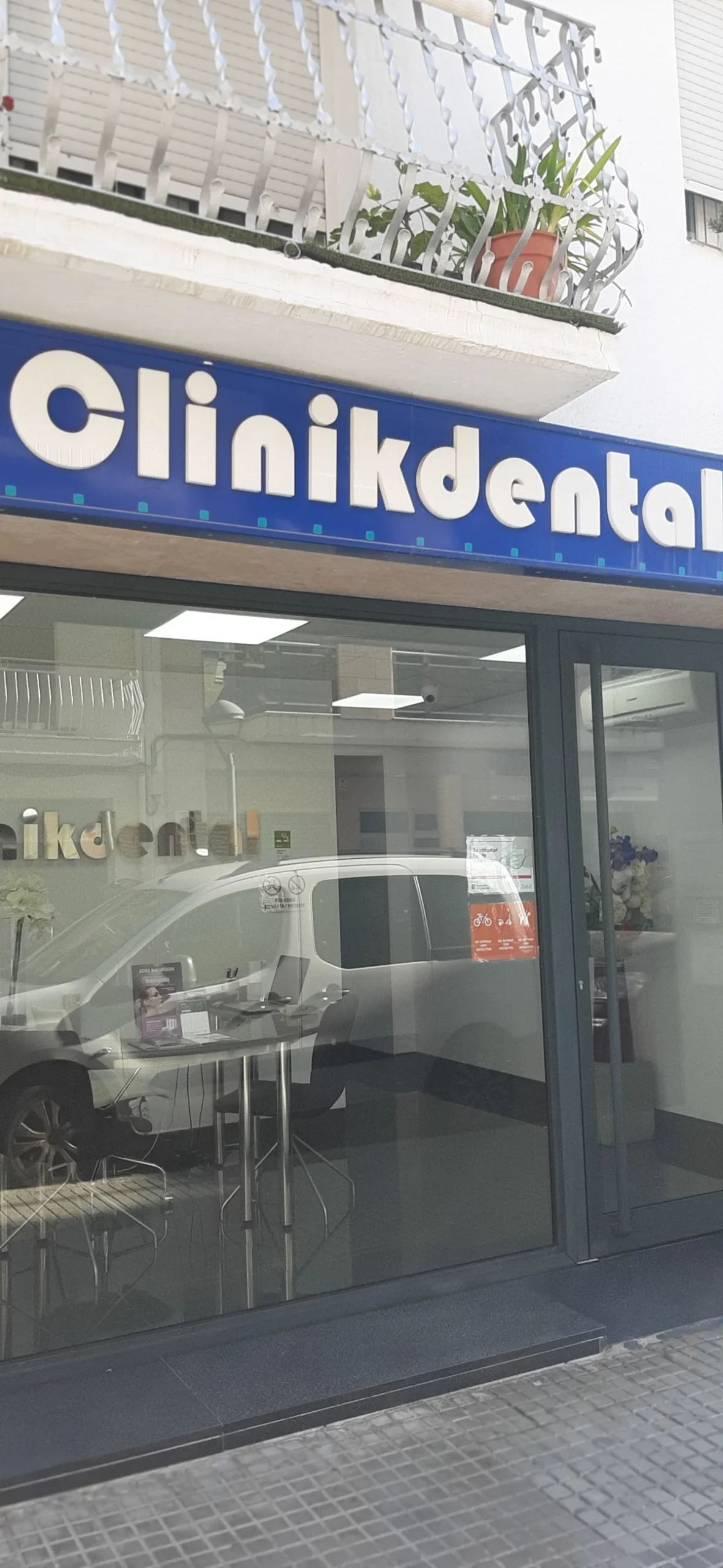 CENTRE DENTAL BERGA SLP