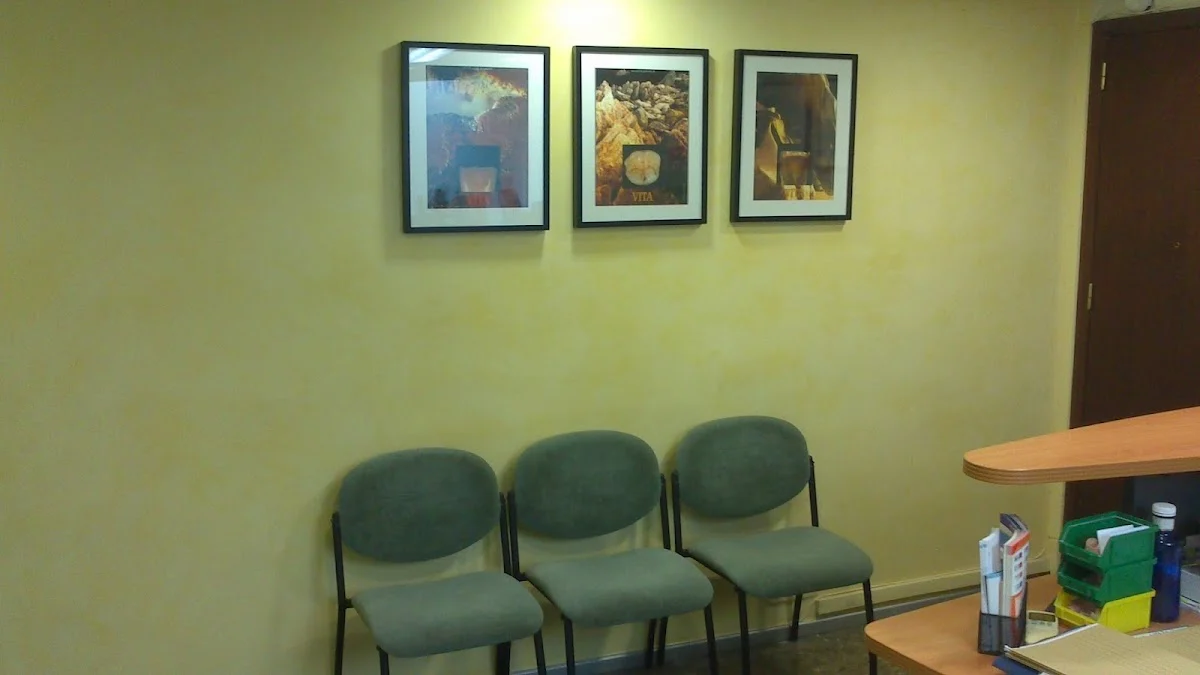 Centre Dental Fort Pienc S.L. - 2