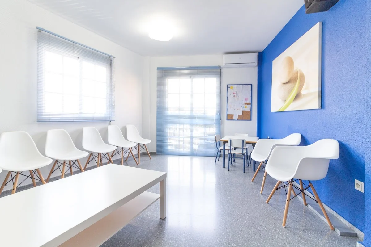 Centro Bucodental Calero y Peral - 2