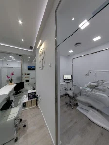 Centro Dental Internacional Auditorium - 4