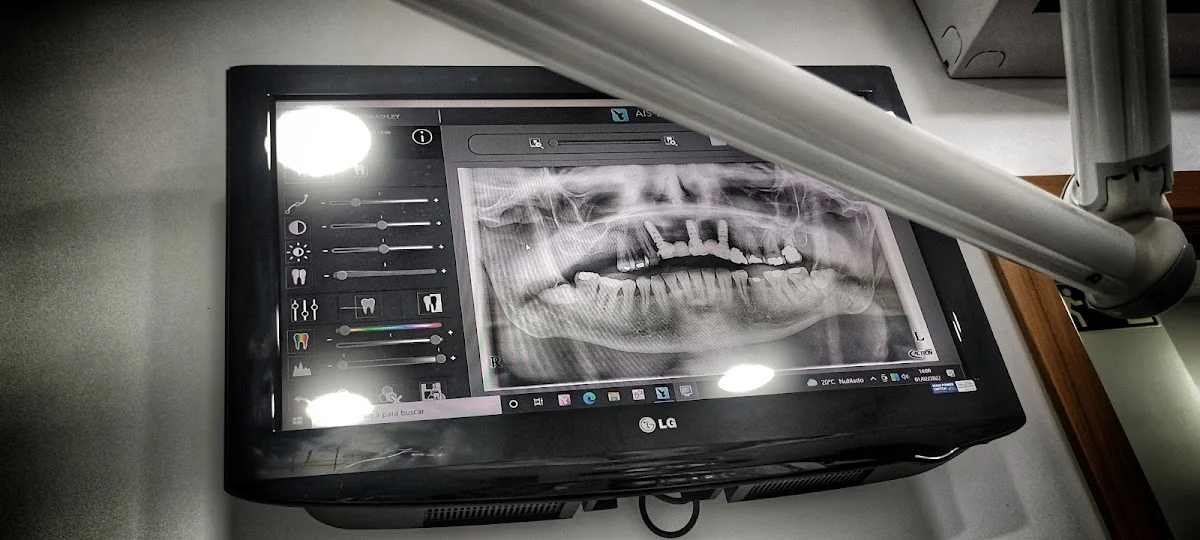 Centro Estética Dental García Marí - 2