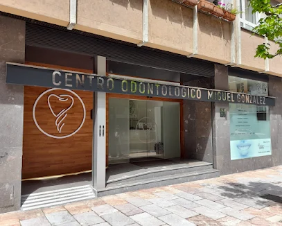 Centro Odontológico Miguel González | Implantes en Oviedo