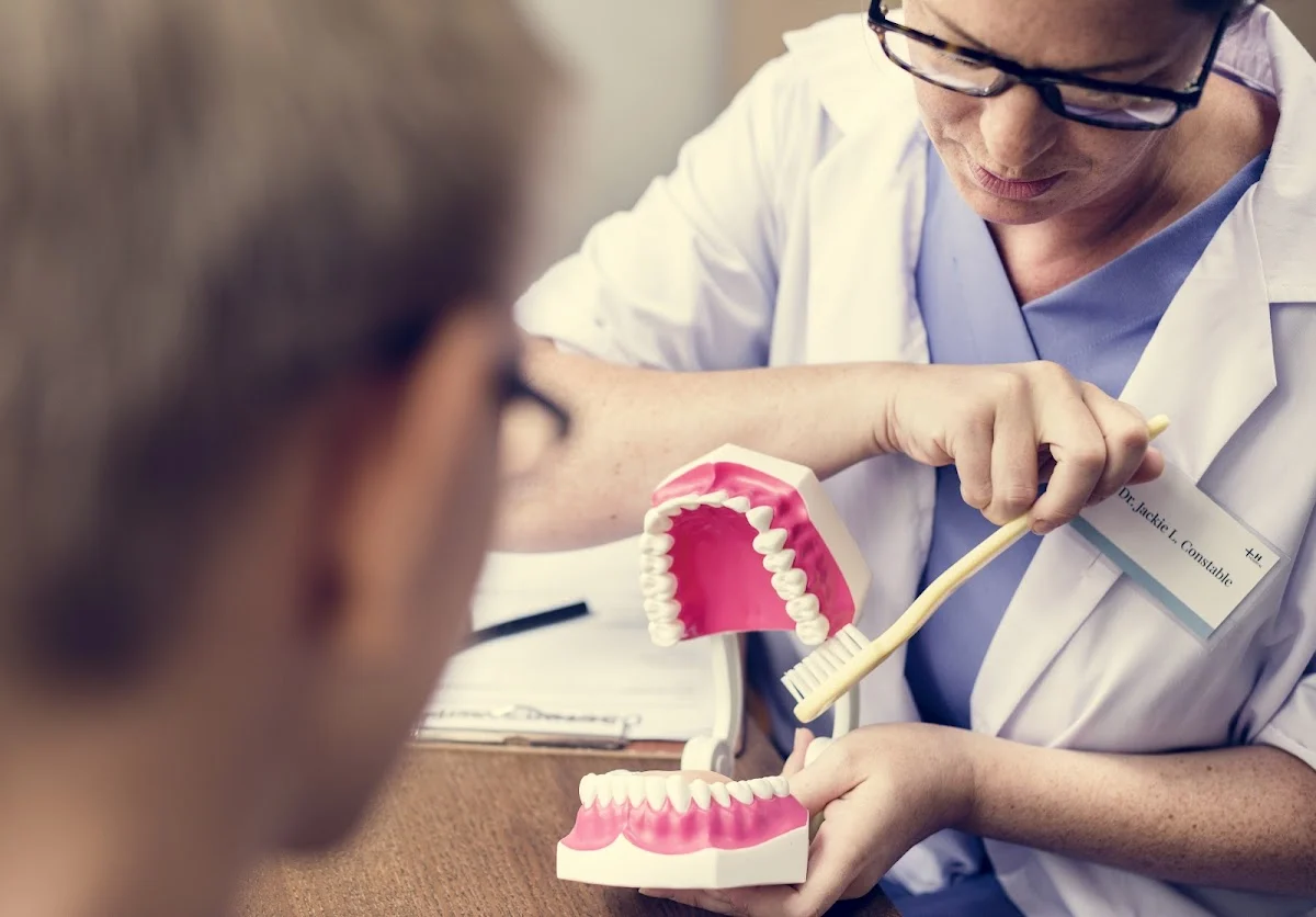 CLILADENT - Clínica Dental La Latina - Implantes Dentales - 2