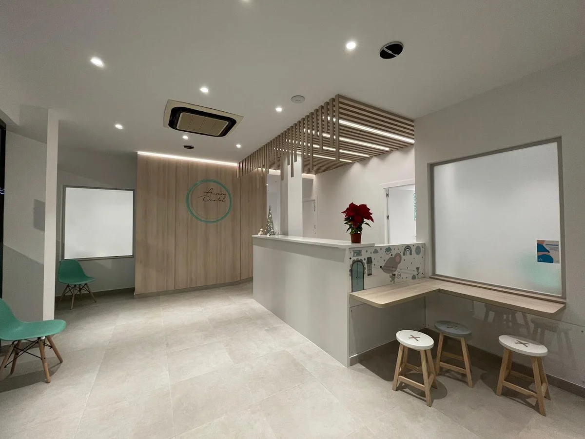 CLÍNICA AURORA DENTAL
