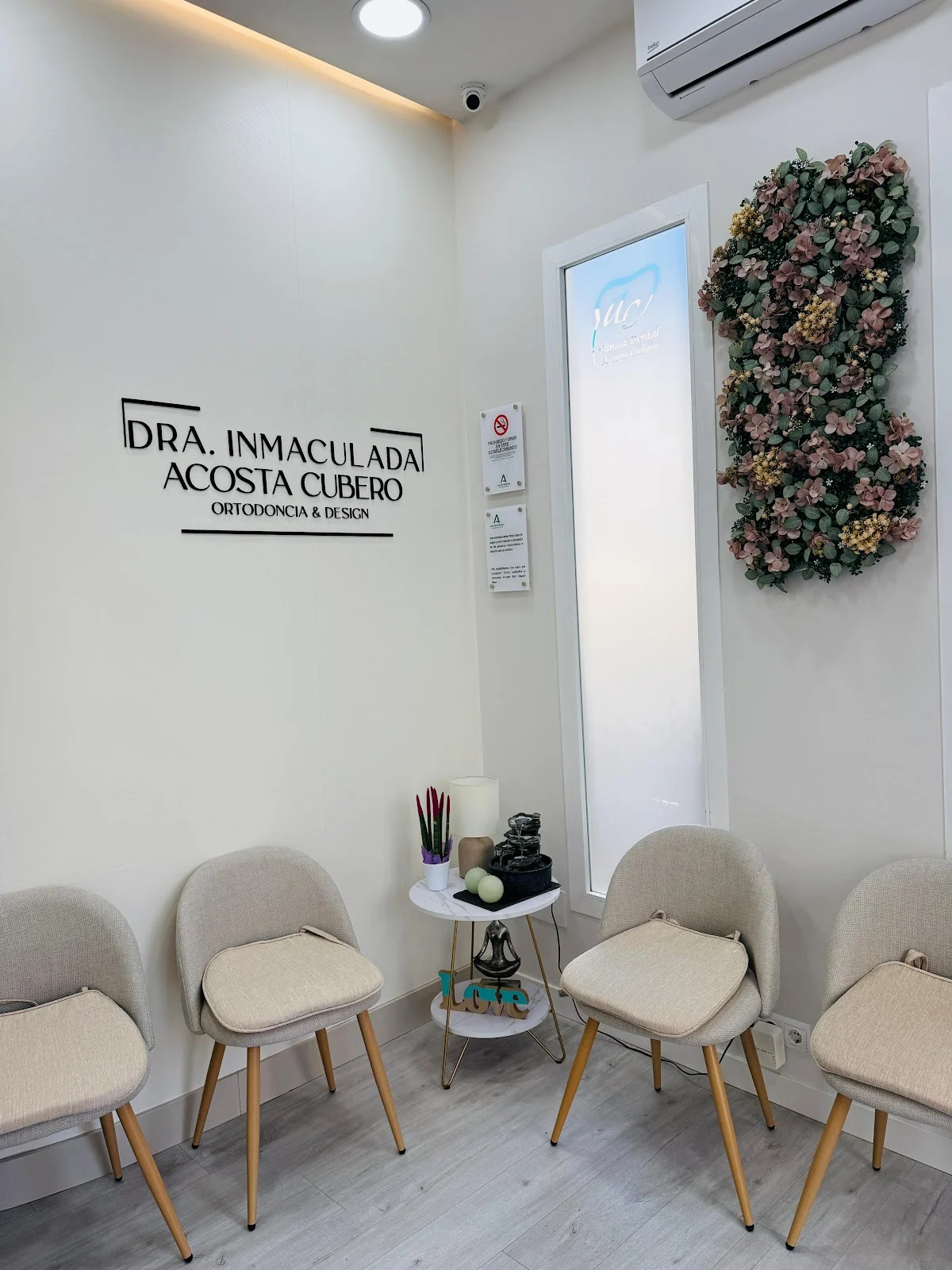 Clínica Dental Acosta Cubero en Vélez-Málaga - 2
