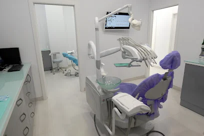 Clínica Dental Acosta Cubero