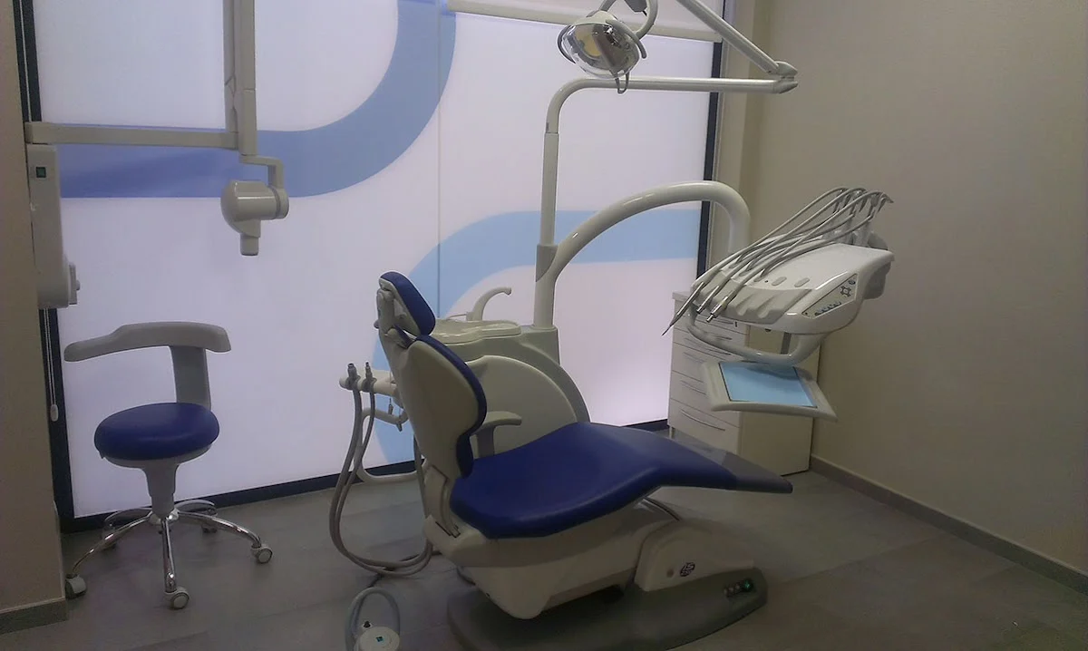 Clínica Dental Adeslas - 2