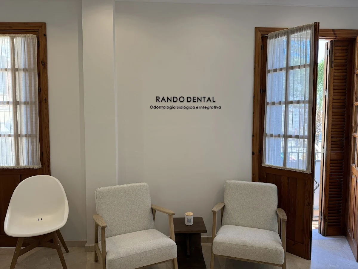 CLINICA DENTAL ALBERTO RANDO