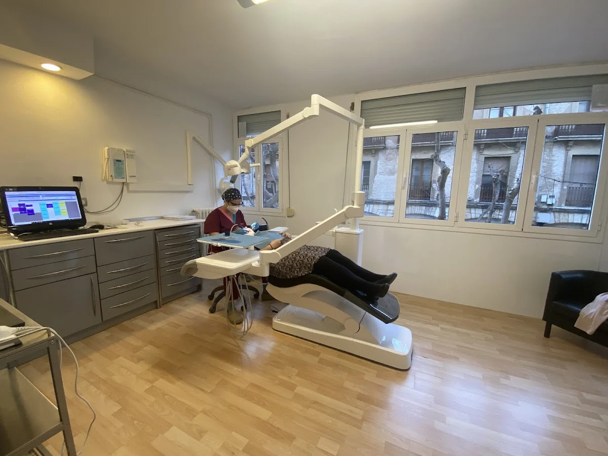 CLINICA DENTAL ALEGRET - 2