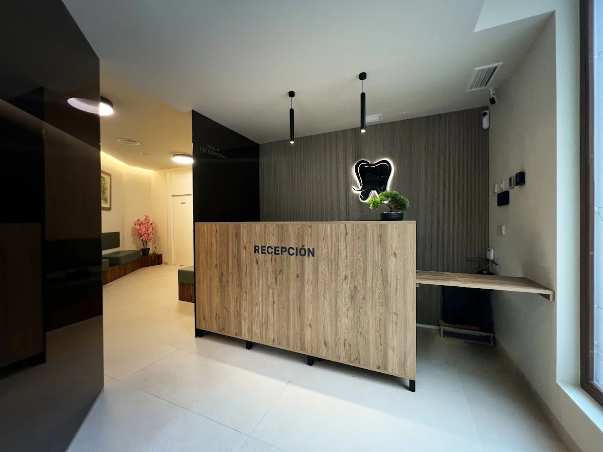 Clínica Dental Alejandro Fuentes