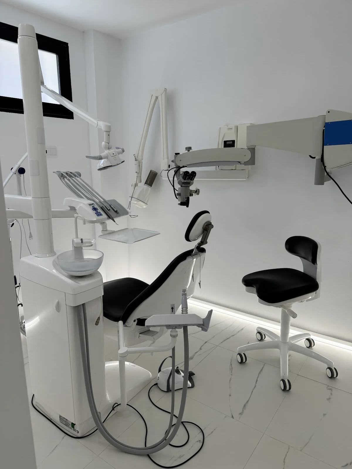 Clínica Dental Alemán - Zahnarzt Valencia - 2