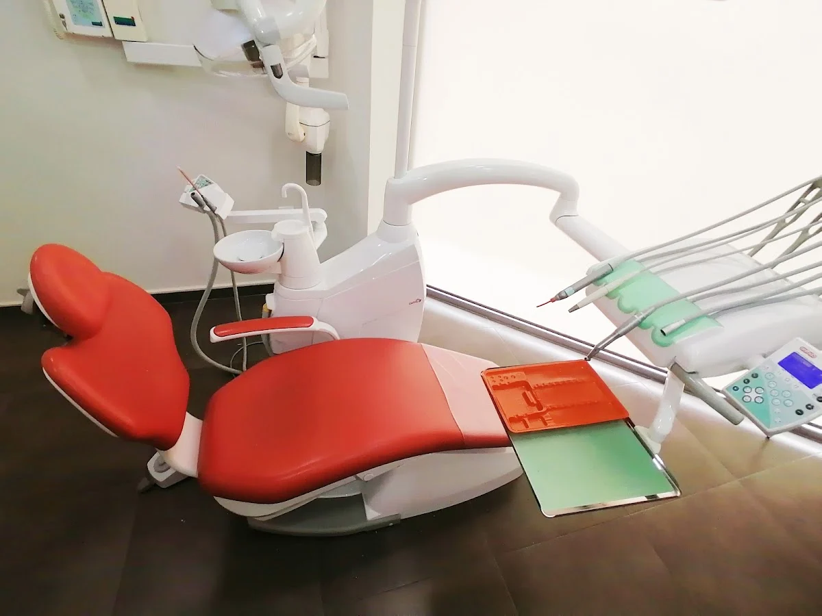 Clínica Dental Amigó - 3
