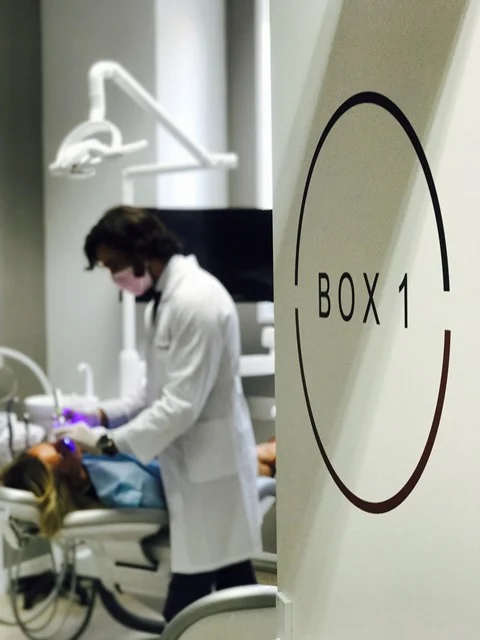 Clínica Dental Aquitania - Las Rosas barrio de Madrid - 2