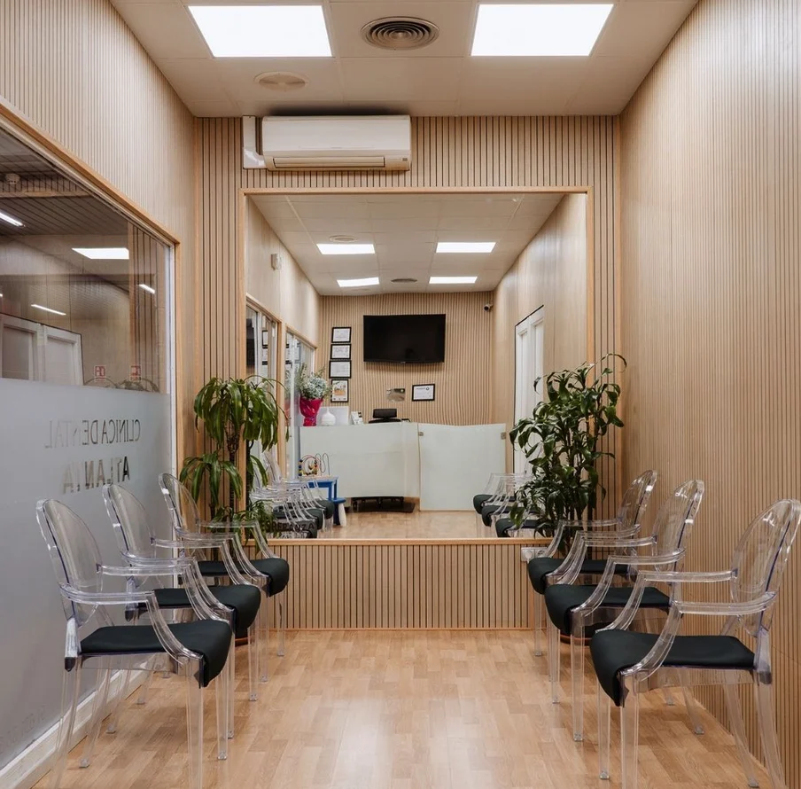 Clinica Dental Atlanta I 𝐃𝐞𝐧𝐭𝐢𝐬𝐭𝐚 𝐞𝐧 𝐌𝐨𝐧𝐭𝐞 𝐑𝐨𝐳𝐚𝐬