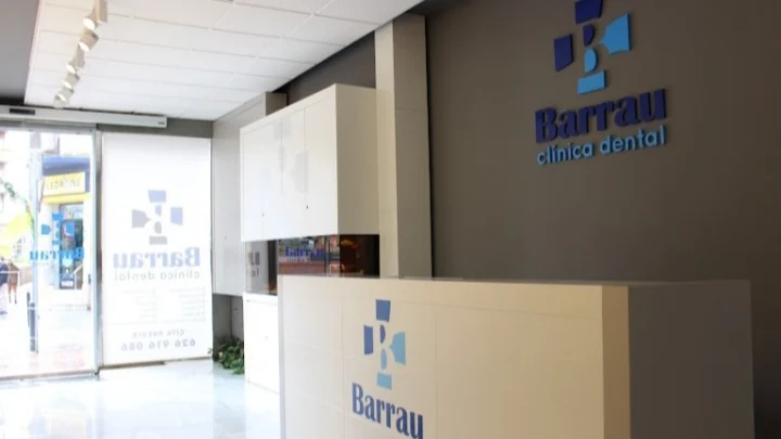 Clínica Dental Barrau | Dentistas en Almendralejo | Implantes, Ortodoncia, Invisalign
