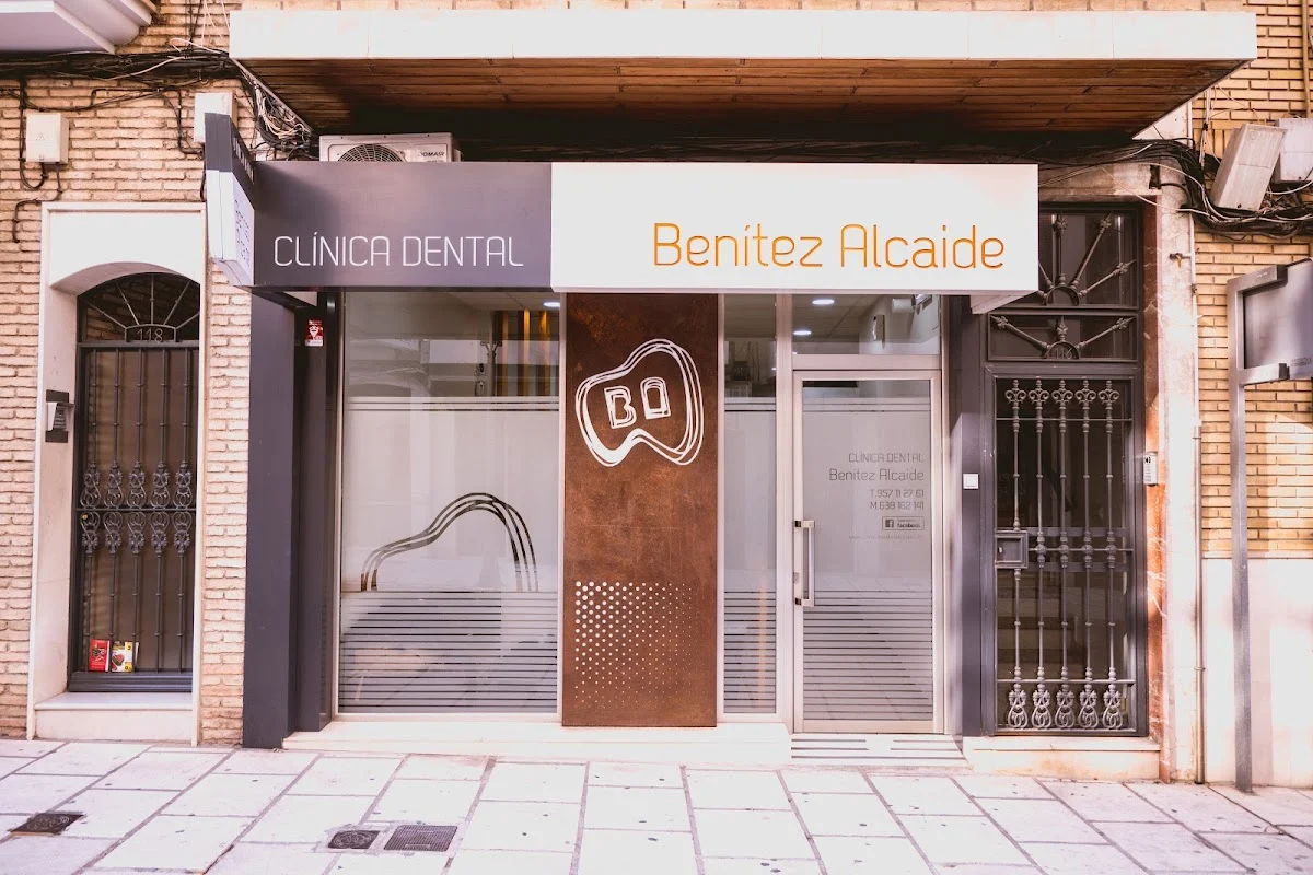 Clínica Dental Benítez Alcaide - 2