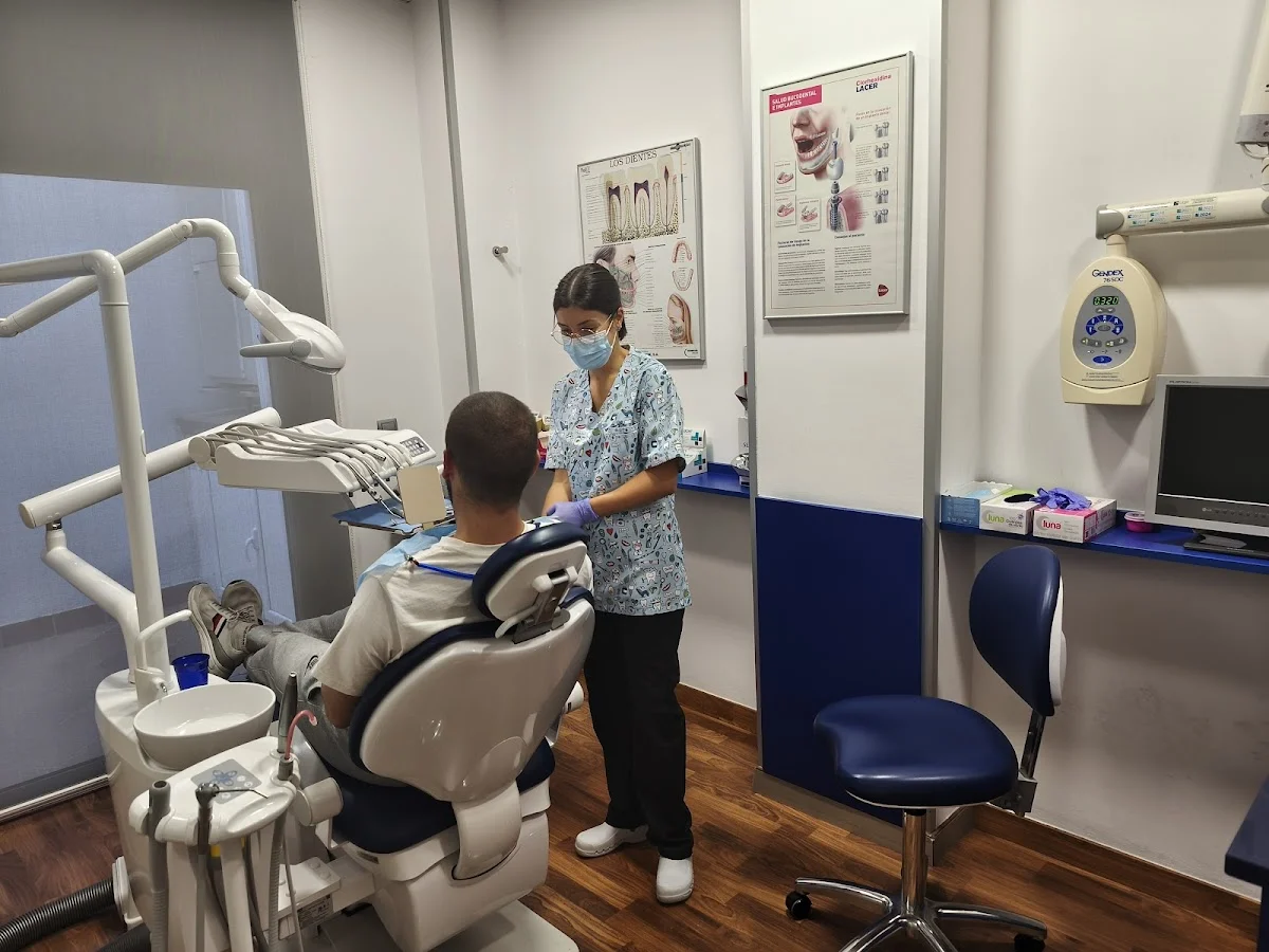 Clínica Dental Blanc - 3