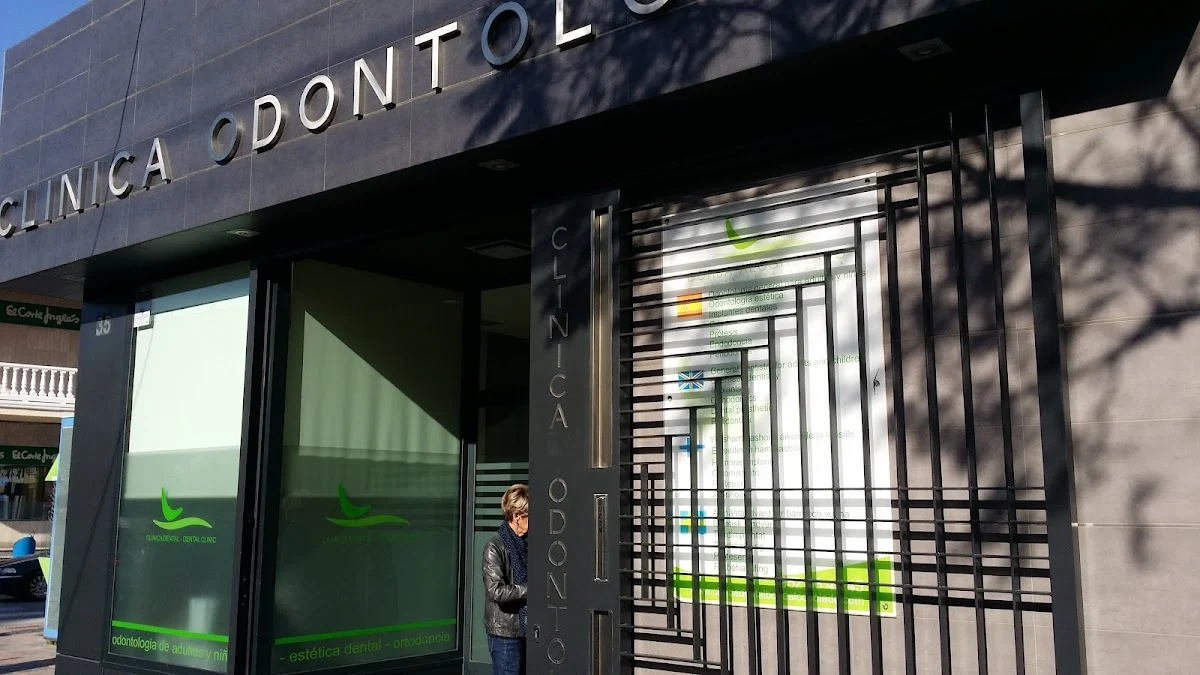 CLINICA DENTAL BORJA ALCOHOLADO - 4