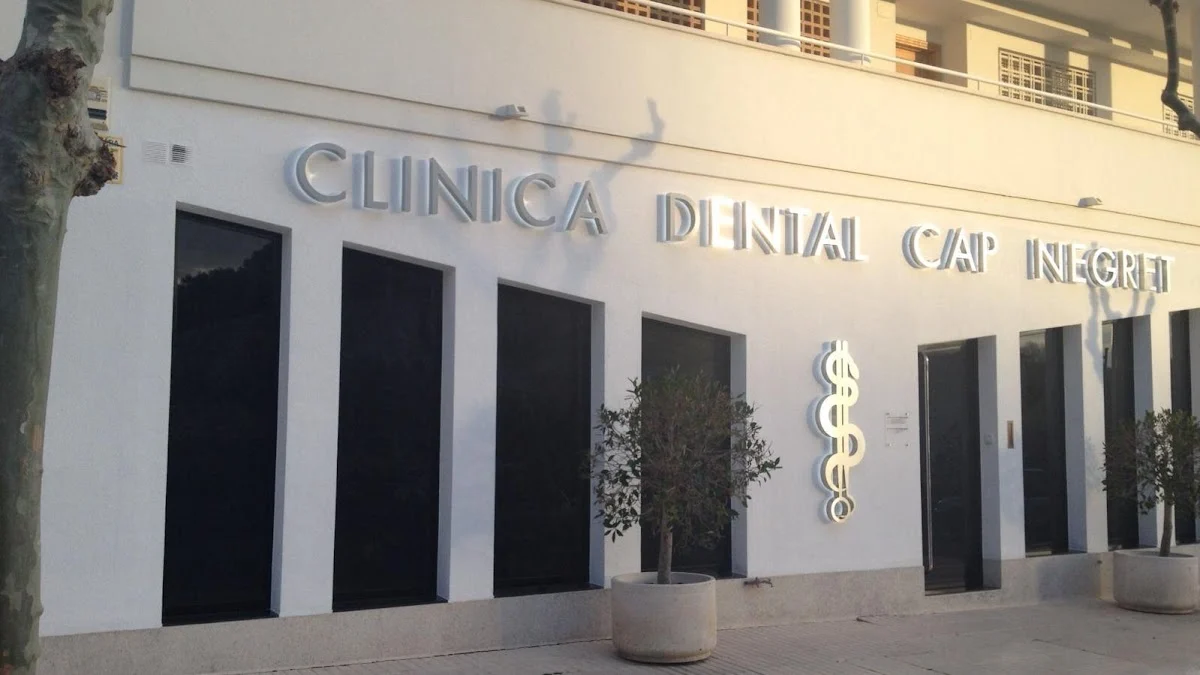 Clínica Dental Cap Negret S.L.