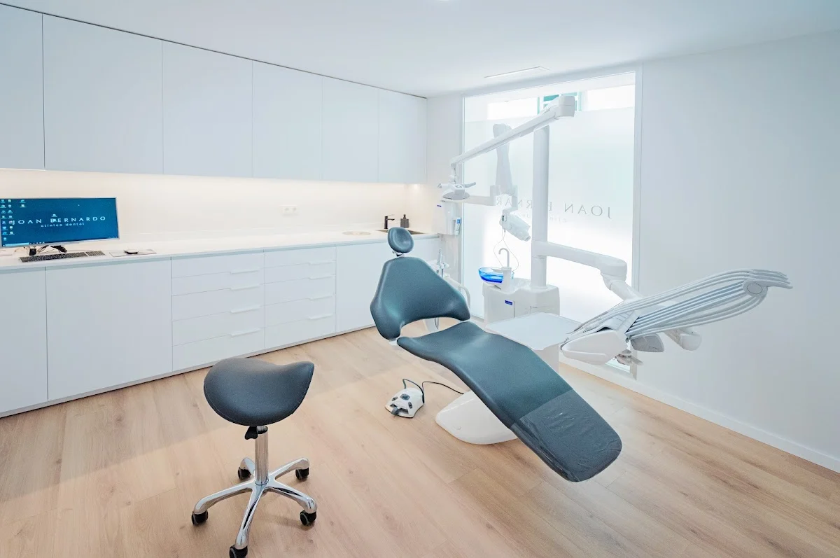 Clínica dental Carcaixent | Joan Bernardo - 2