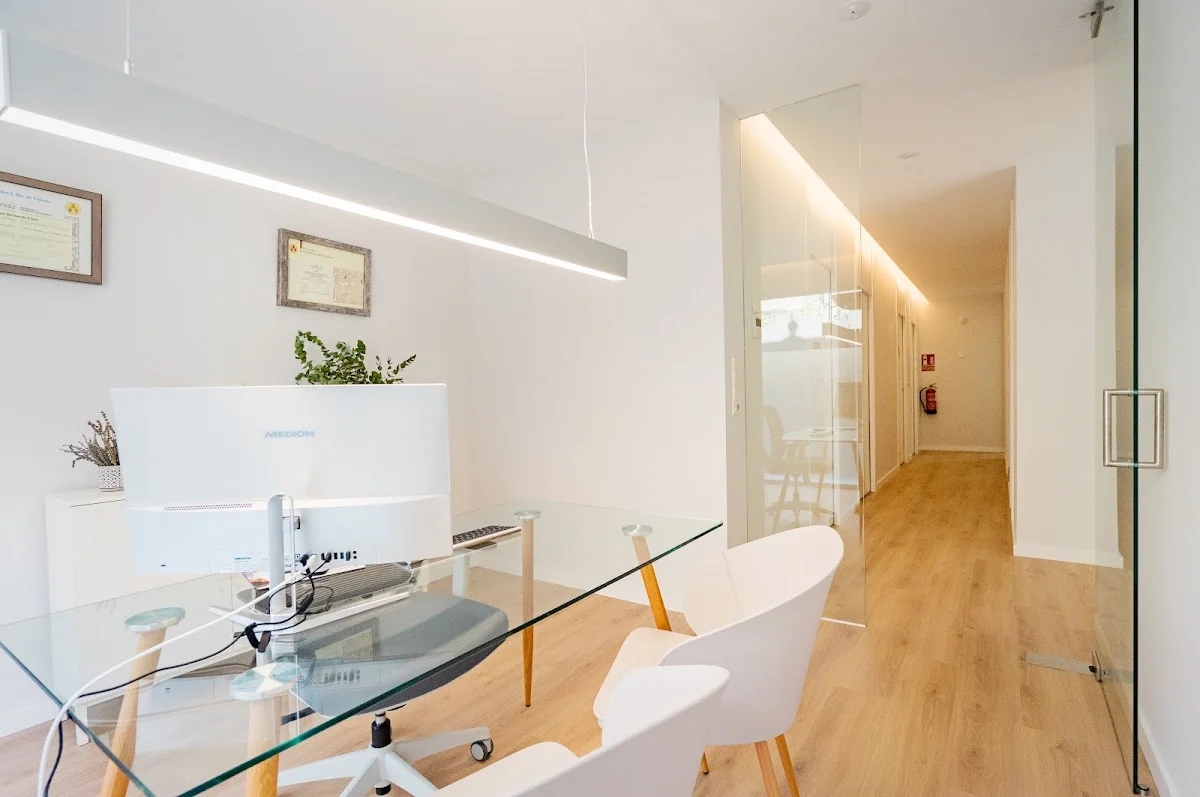 Clínica dental Carcaixent | Joan Bernardo
