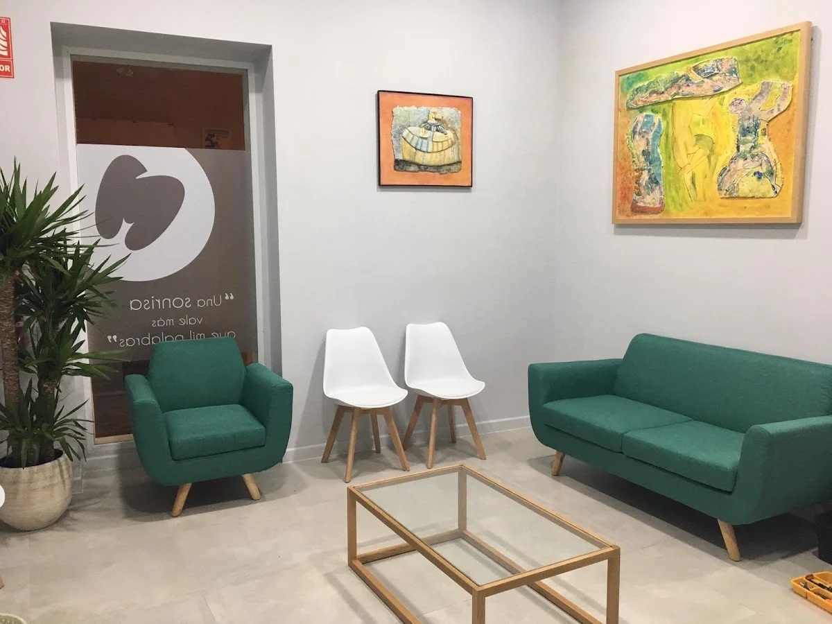 Clínica Dental Carlos Munguía - 2