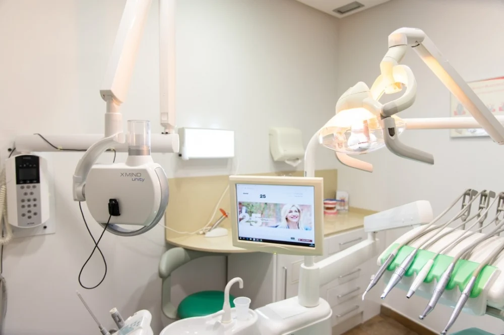 Clínica Dental Casanova 25 - 2