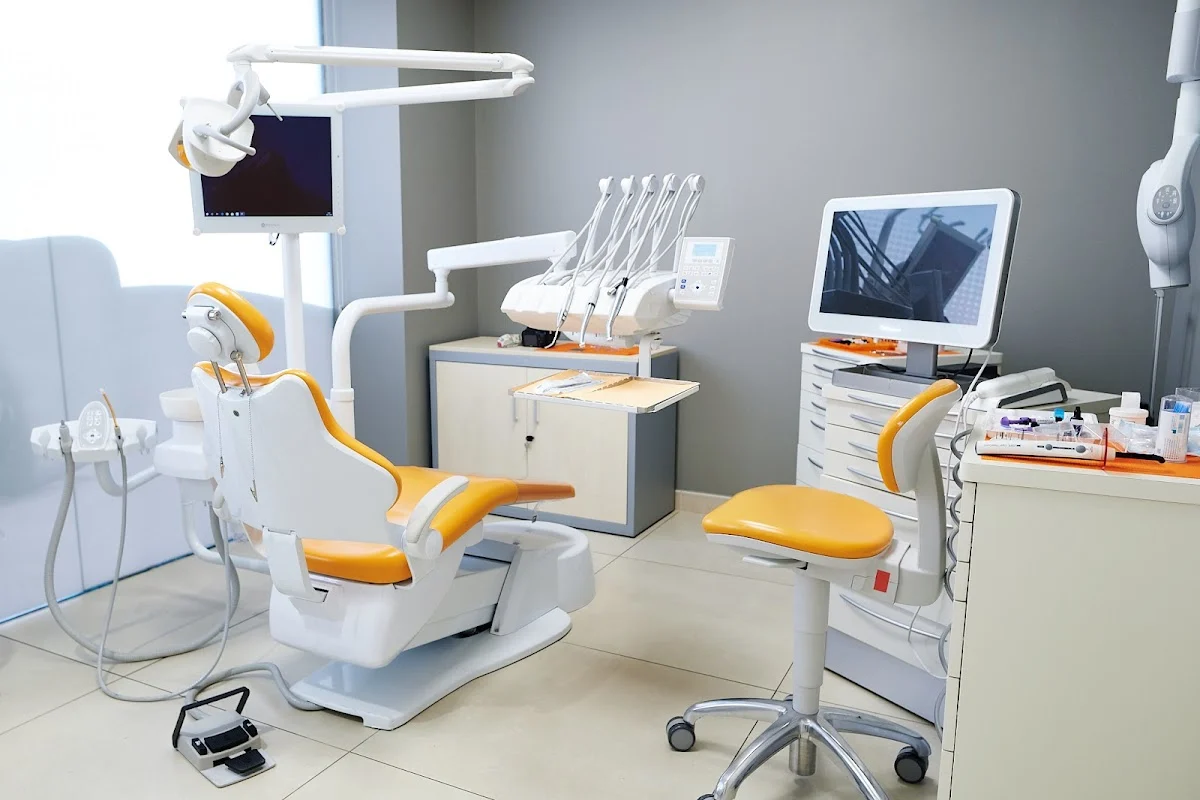 Clínica Dental Caser Torrevieja - 3