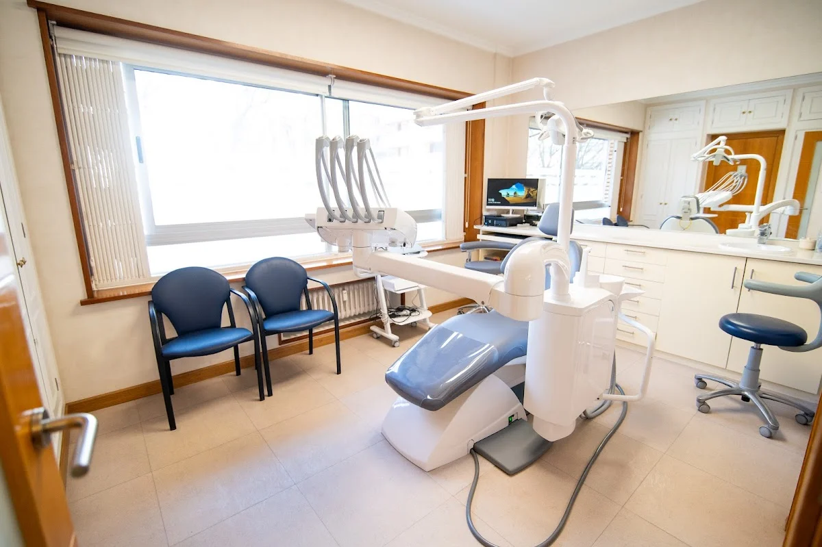 Clínica Dental Castro Ferreiro - 2
