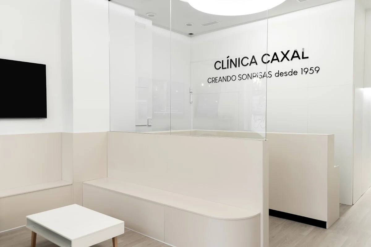 Clínica Dental CAXAL Zaragoza. Ortodoncia y Odontopediatría - 3