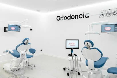 Clínica Dental CAXAL Zaragoza. Ortodoncia y Odontopediatría