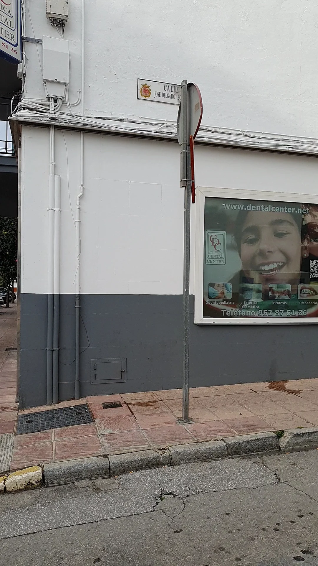 Clínica Dental Center - 3