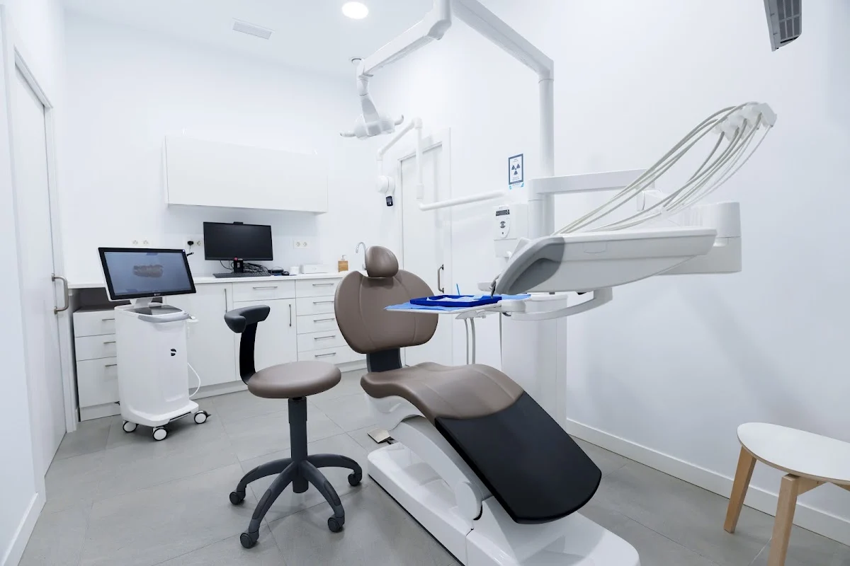 Clínica Dental Cleardent Carmona