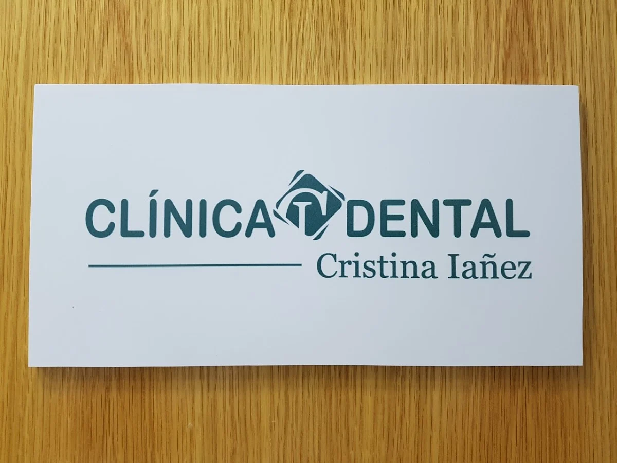 Clínica Dental Cristina Iañez - 2