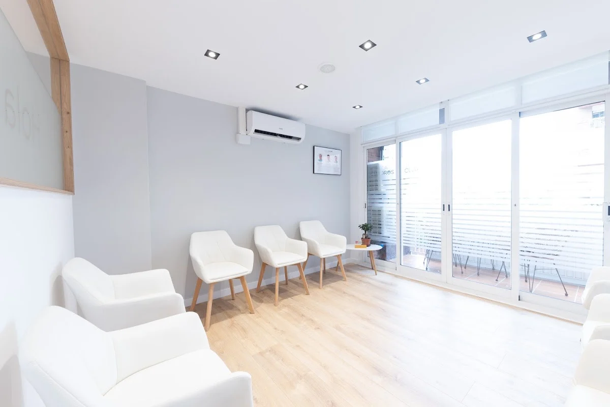 Clínica Dental Cuadros | Nou Barris Canyelles - 2