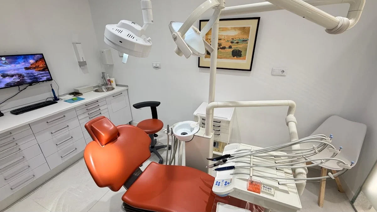 Clínica Dental de Torres y Polaina - 2