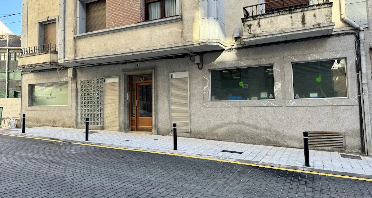 CLINICA DENTAL DENTALONA | Dentistas en EIBAR - 2